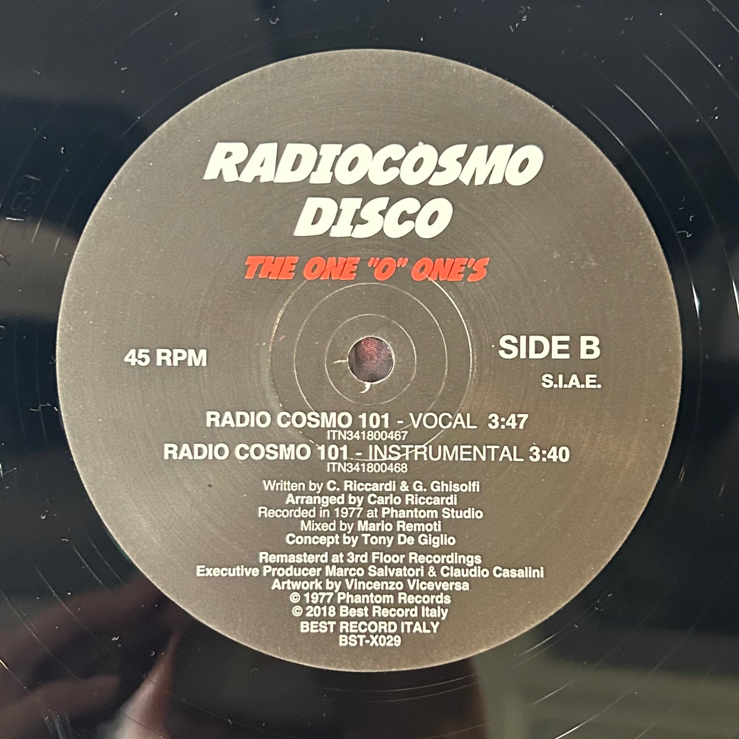 The One "O" One's - Radio Cosmo Disco